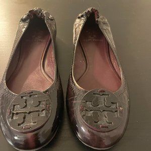 Tory Burch Reva Flats Plum Purple Patent Leather Size 8